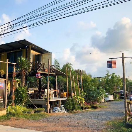 Beach Box Resort At Rimlay 罗勇 外观 照片