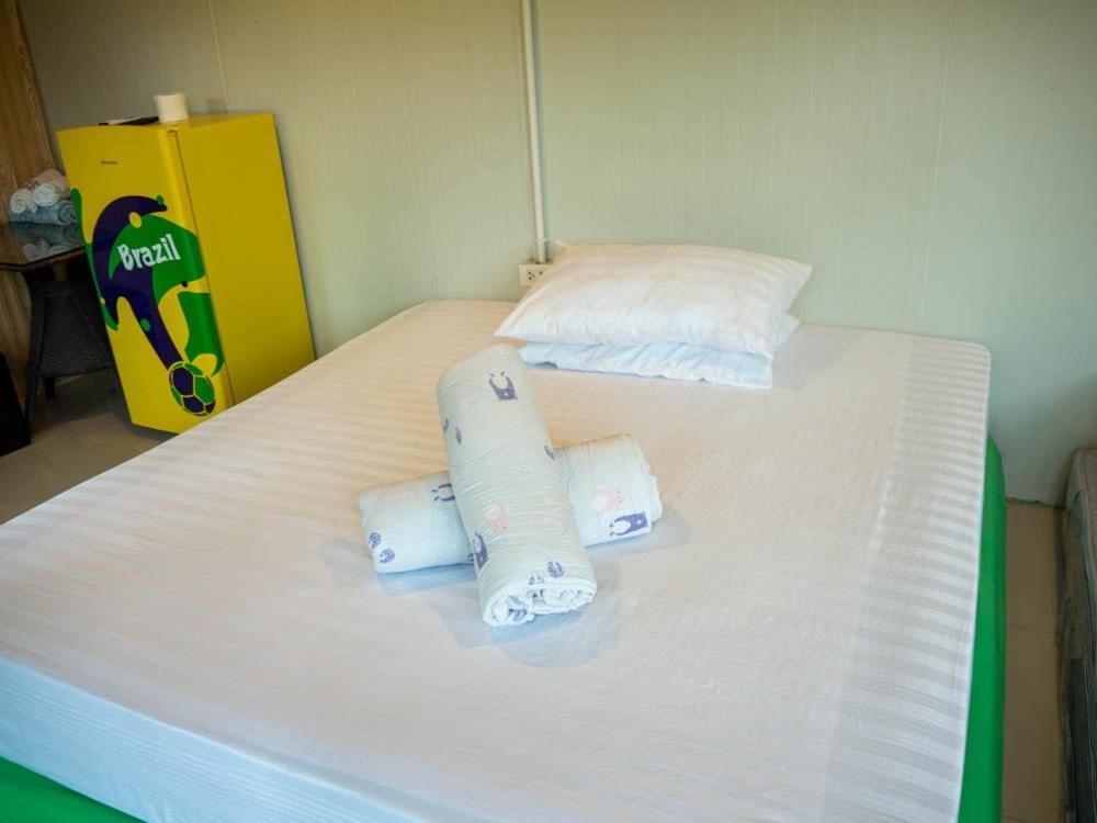 Beach Box Resort At Rimlay 罗勇 外观 照片