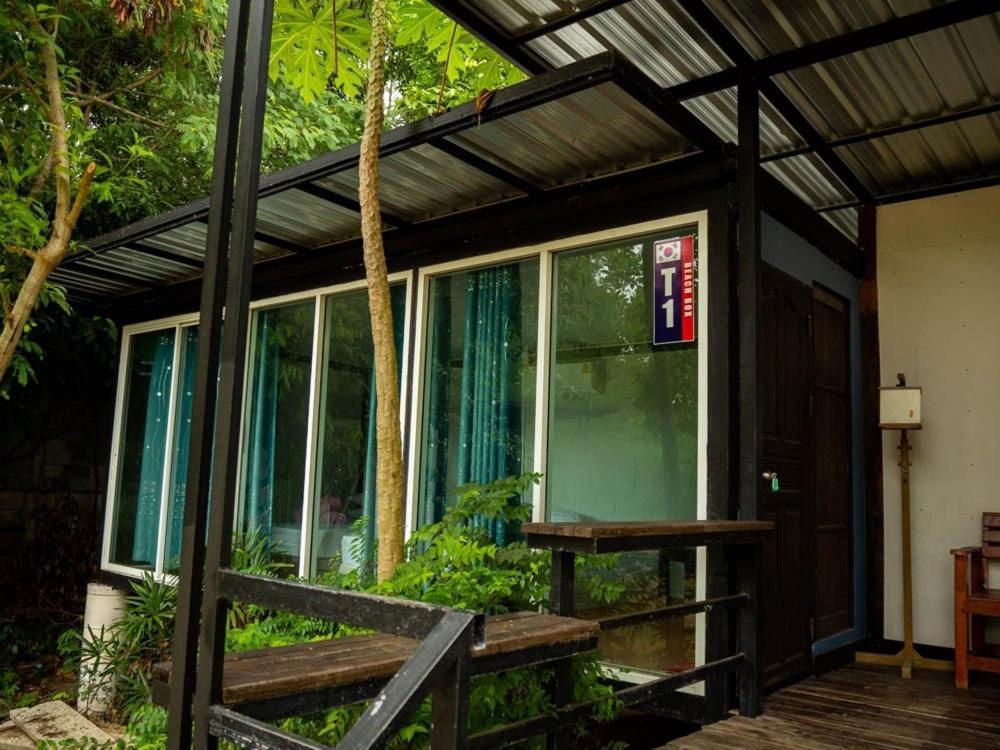 Beach Box Resort At Rimlay 罗勇 外观 照片