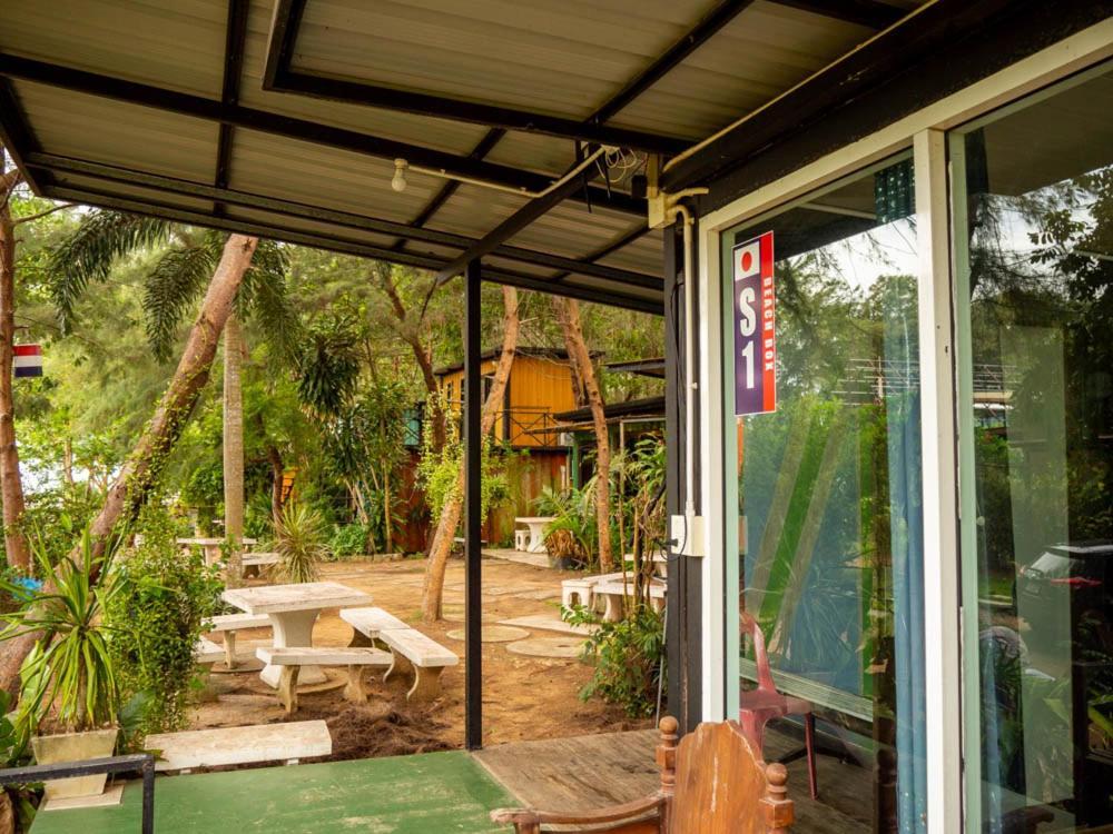 Beach Box Resort At Rimlay 罗勇 外观 照片