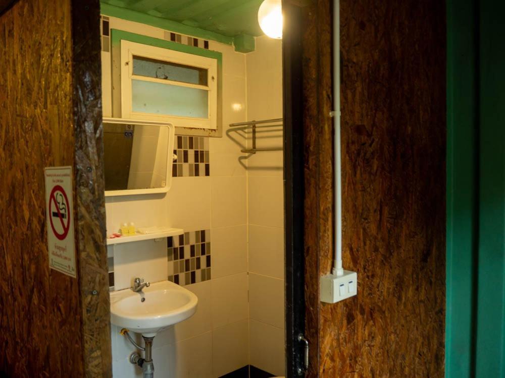 Beach Box Resort At Rimlay 罗勇 外观 照片